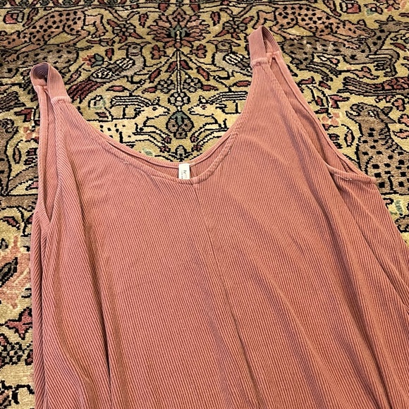 Be Cool Mauve Flowy Boho Tank Top Blouse Women’s Size L - Picture 3 of 5